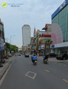 74m2 (36) Nhà ba tầng trên đất dốc Biên Hòa vô cùng thoáng đẹp đắc địa, thuận tiện kinh doanh!